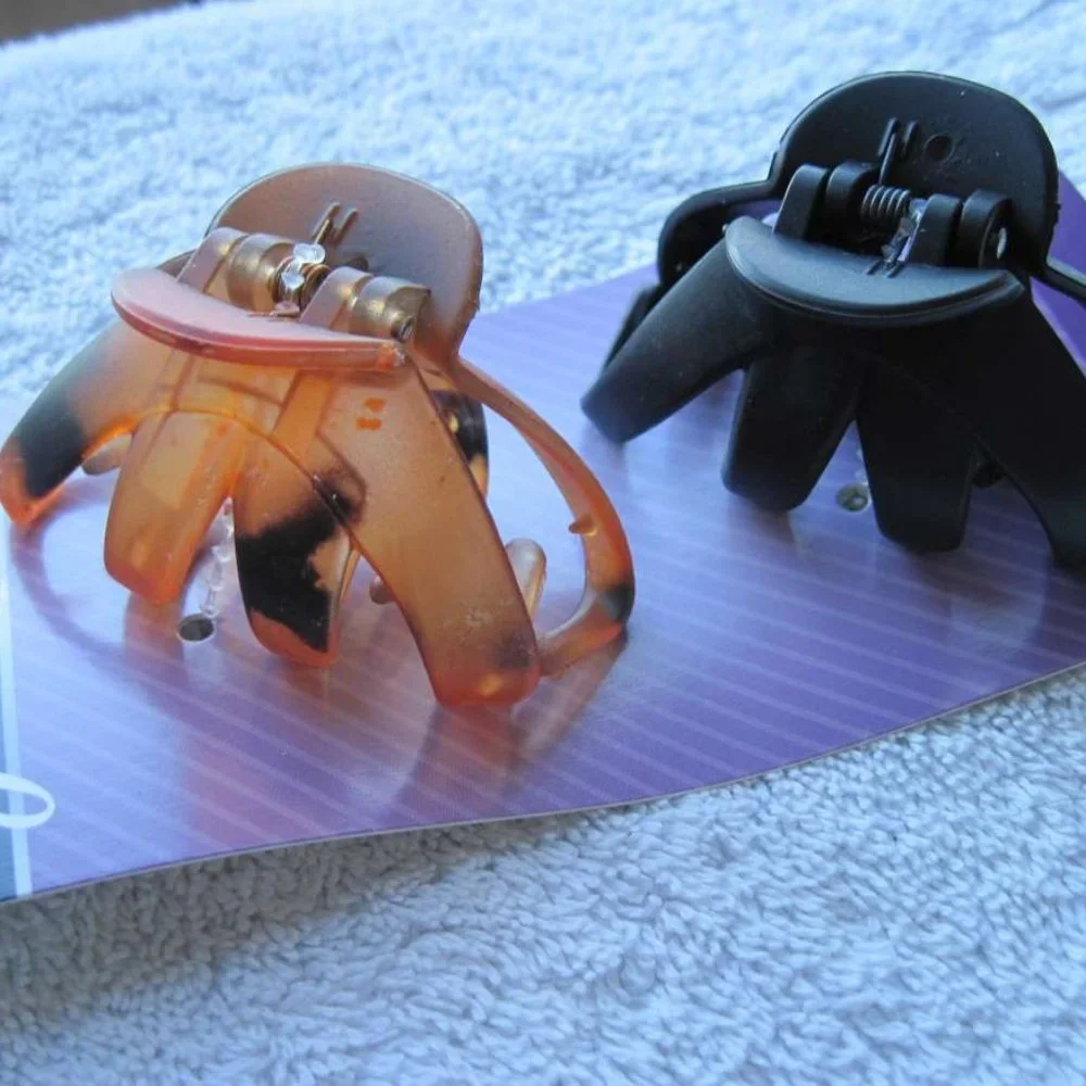 2 Goody Medium Matte Frosted Spider Octopus Plastic Jaw Claw Clips 2 1/4